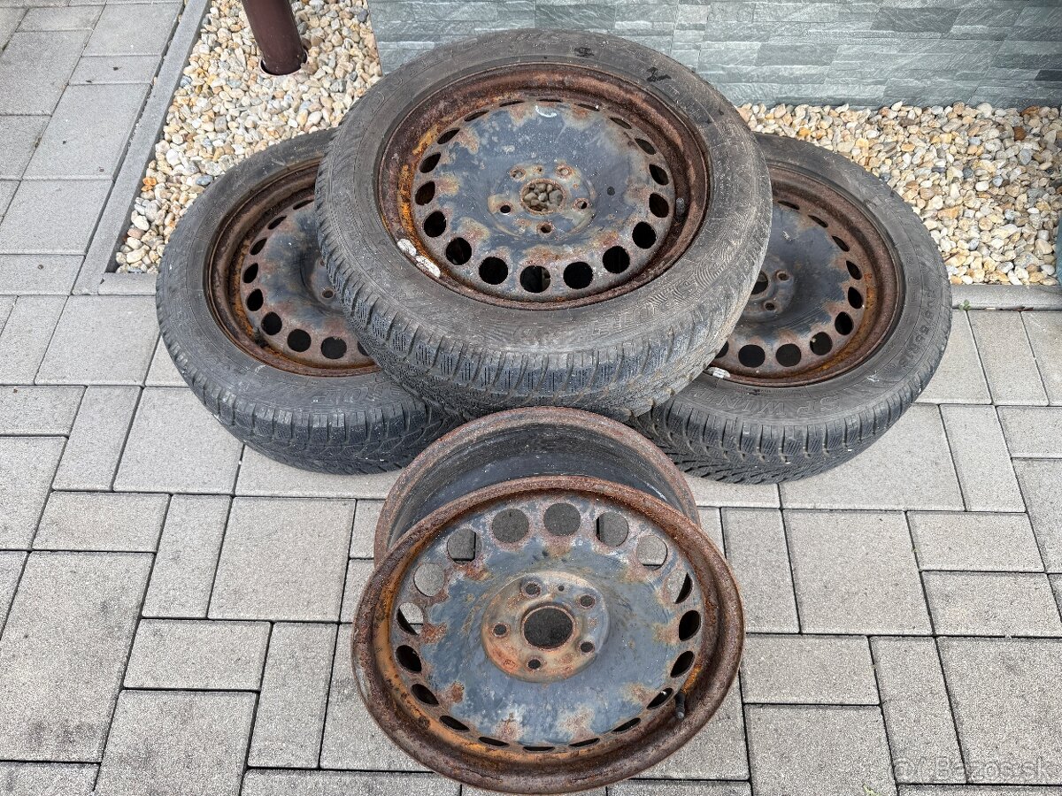 4x plech.disky + 3x zimne pneu Dunlop 205/55 R16