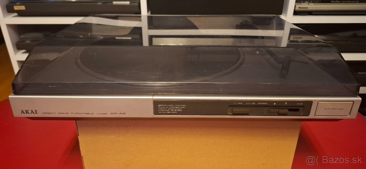 Predám vintage gramo Akai a Grundig