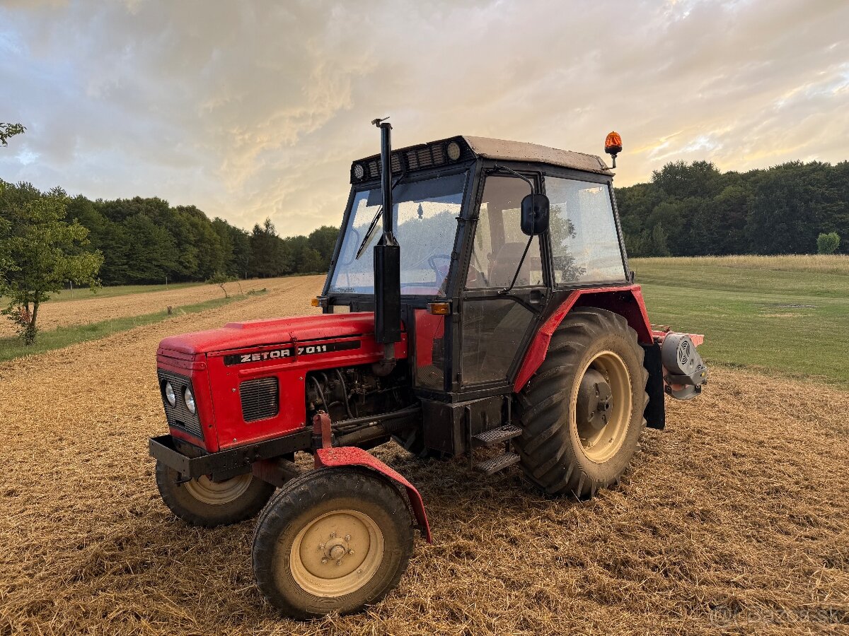 Zetor 7011