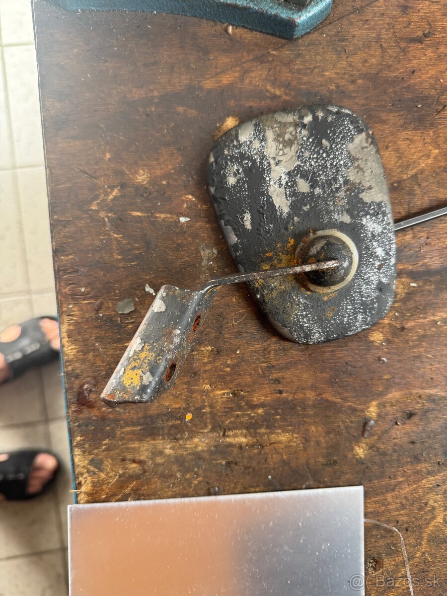 Predám spetne zrkadlo Skoda 1000, 110 R,100,