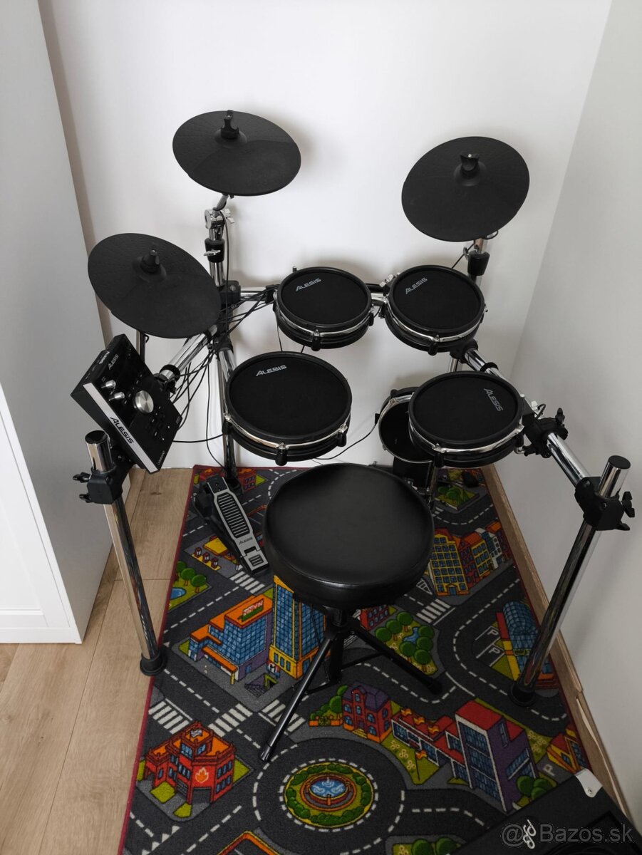 Predám elektronické bicie Alesis Command Mesh Kit