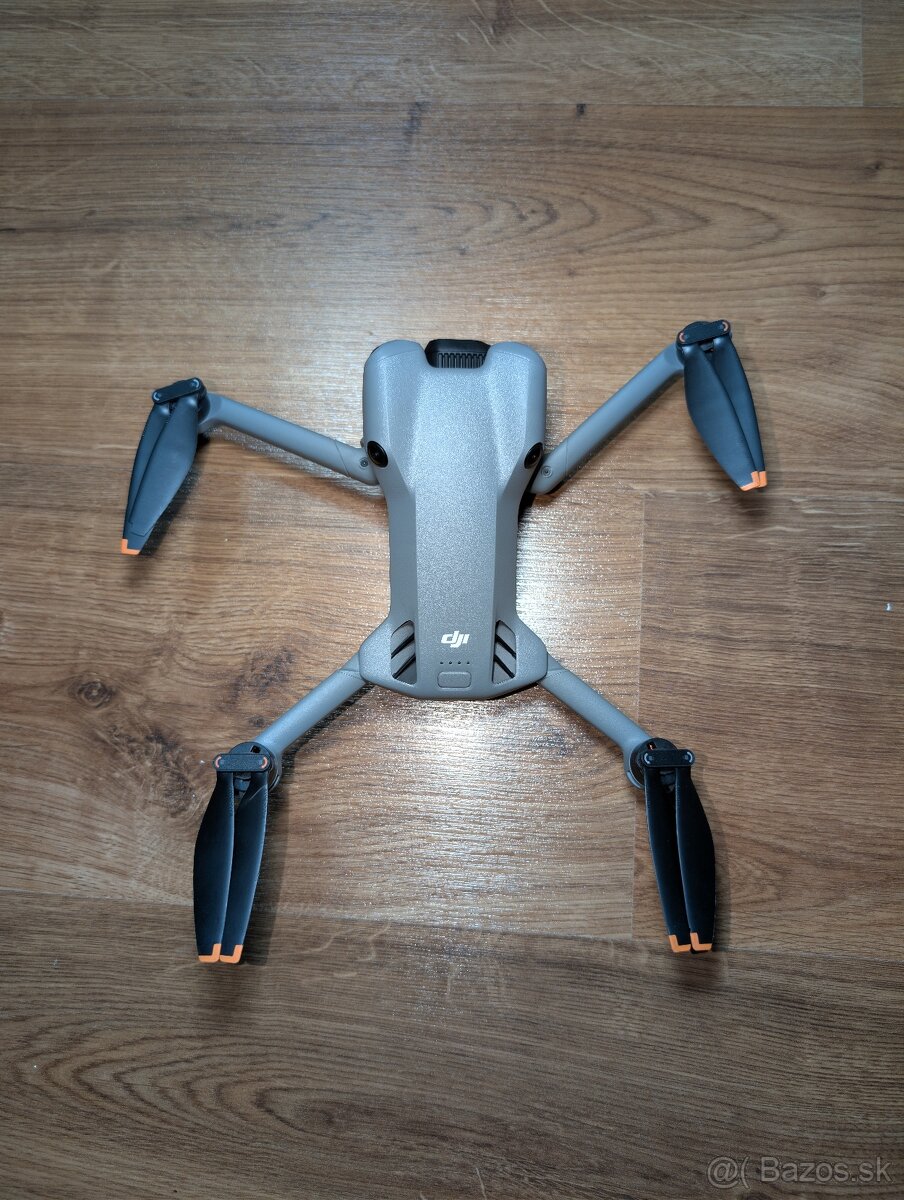 DJI Mini 5 Pro telo