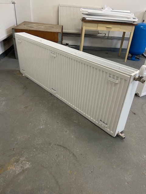 Radiátor Korad 33K 600x1800