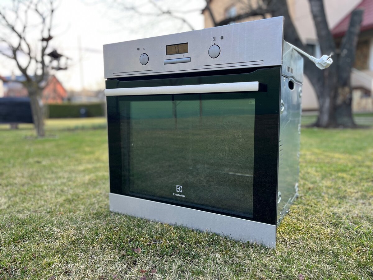 Elektrická rúra Electrolux