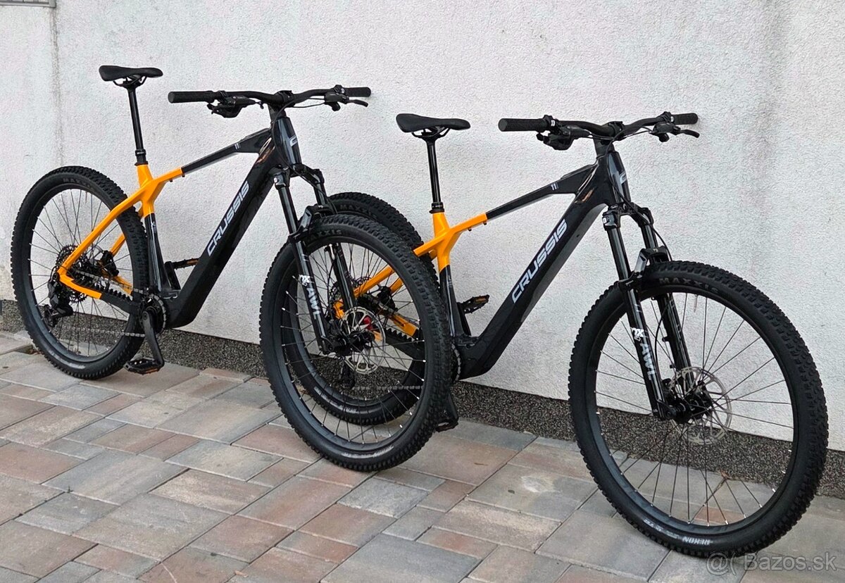 Crussis Avinox M2S