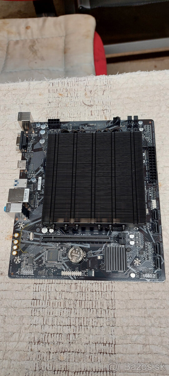 Predám základnú dosku PC