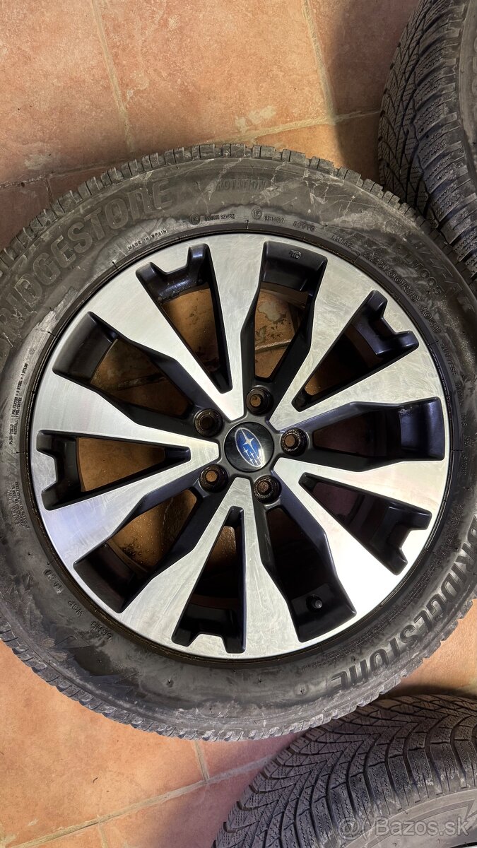Originálne elektróny Subaru R18 Outback