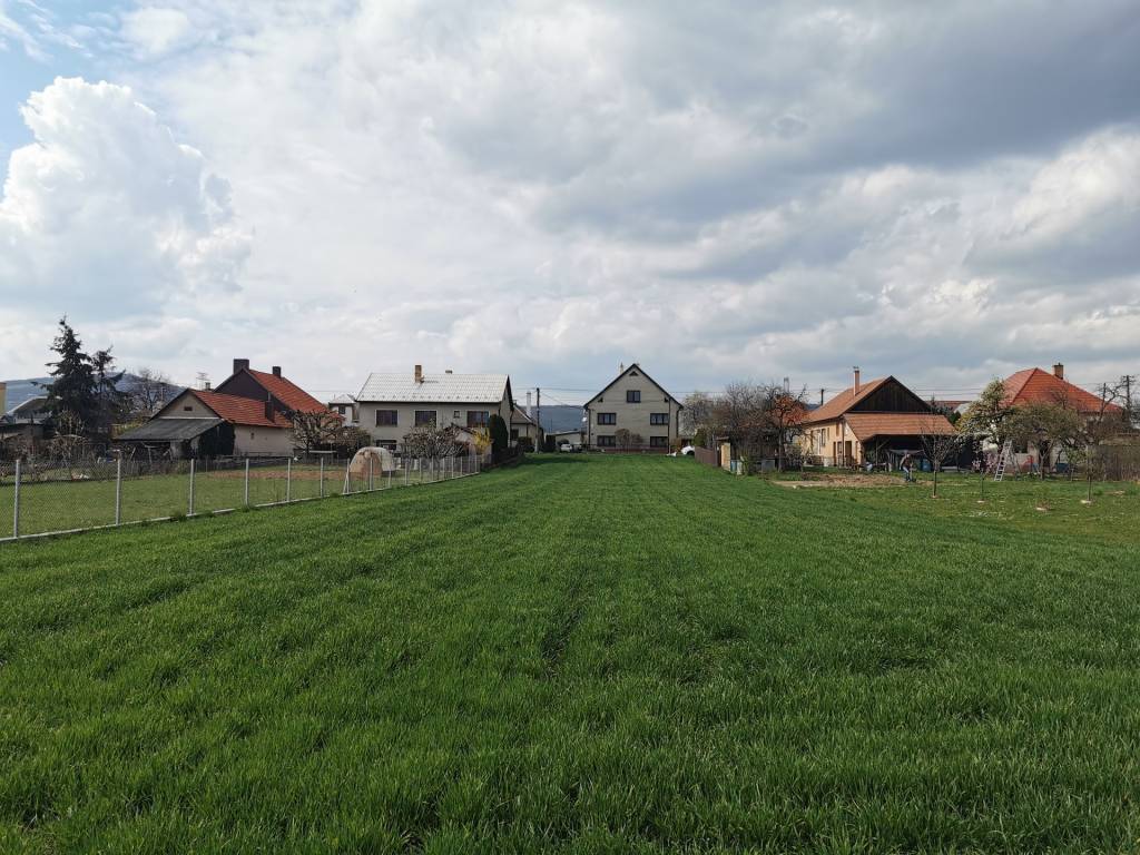 DOČASNE ZNÍŽENÁ CENA - predaj krásny stavebný pozemok,ČEREŇA