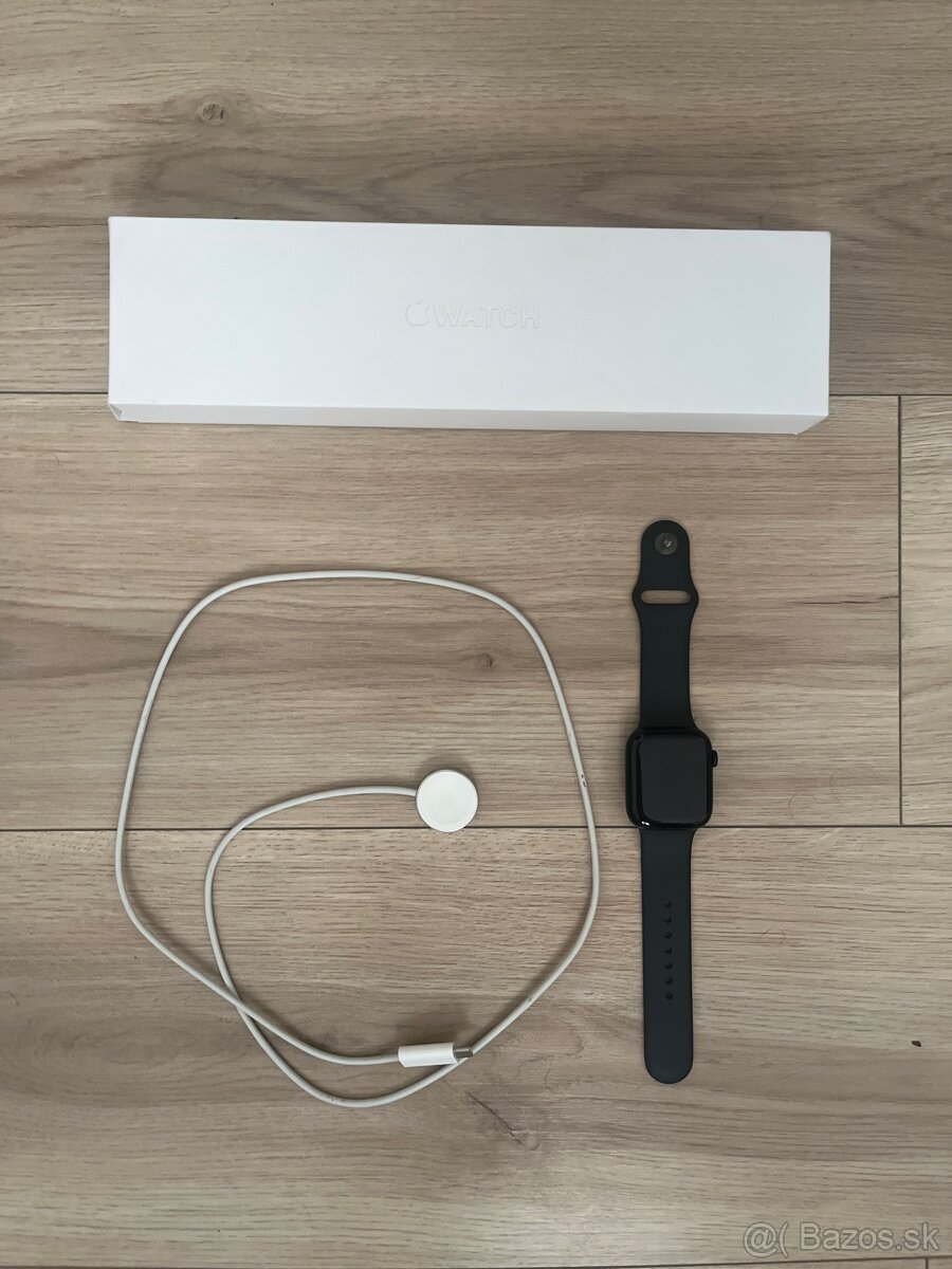 Apple watch series 7 45mm (original balenie)