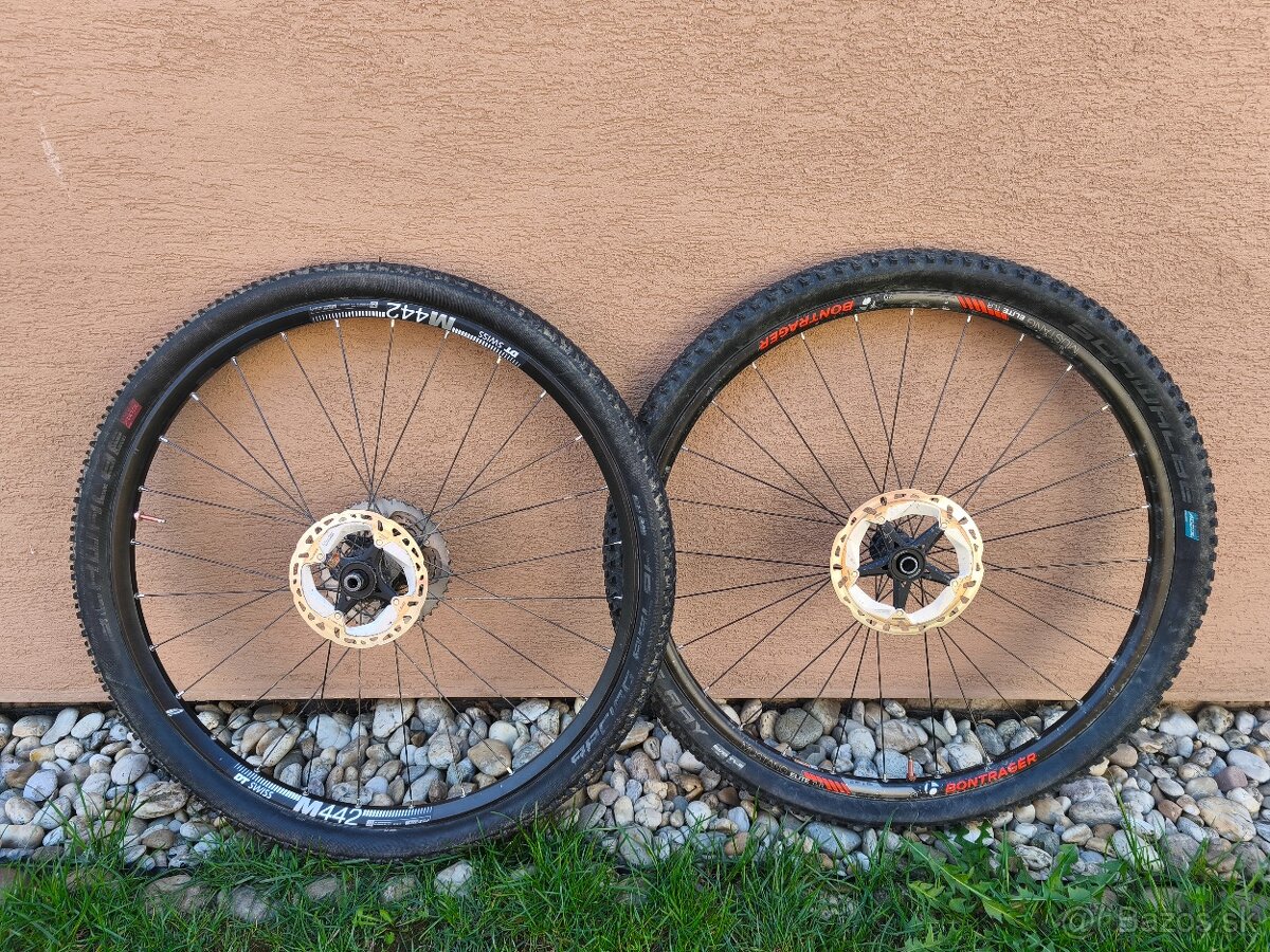 Kolesá 29" DT Swiss Bontrager