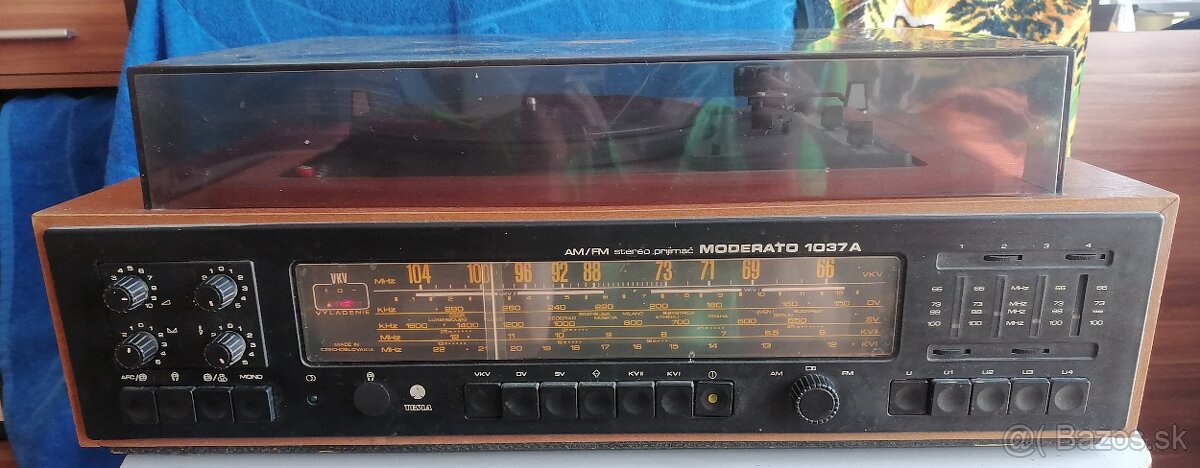Tesla Moderátor 1037a