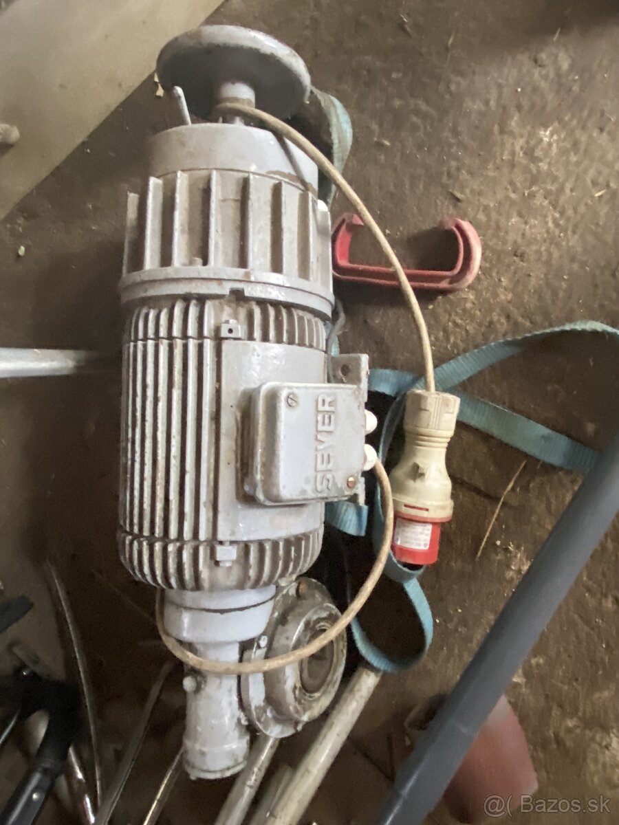 Motor