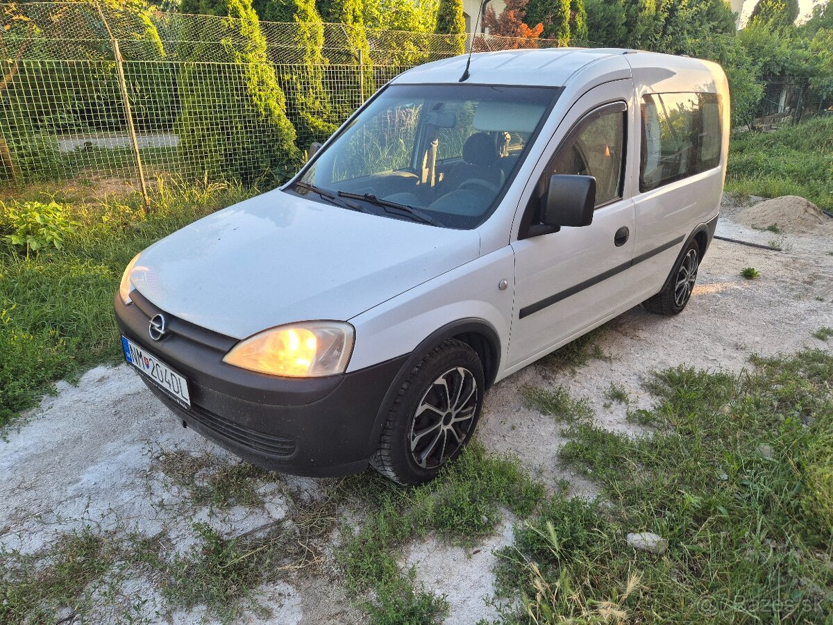 Opel Combo 1.3 CdTi Tour