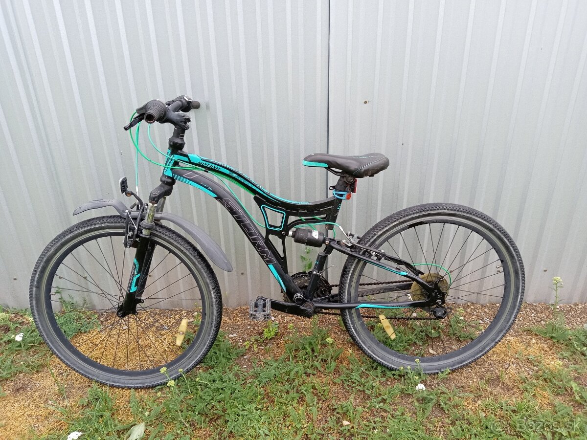 Bicykel cestny storm