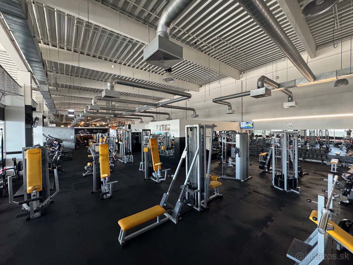 Predám komplet fitness vybavenie – Technogym