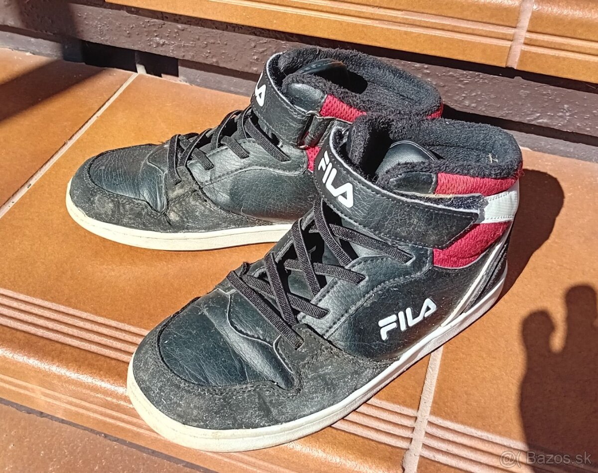 Členkové zateplené tenisky Fila č. 36
