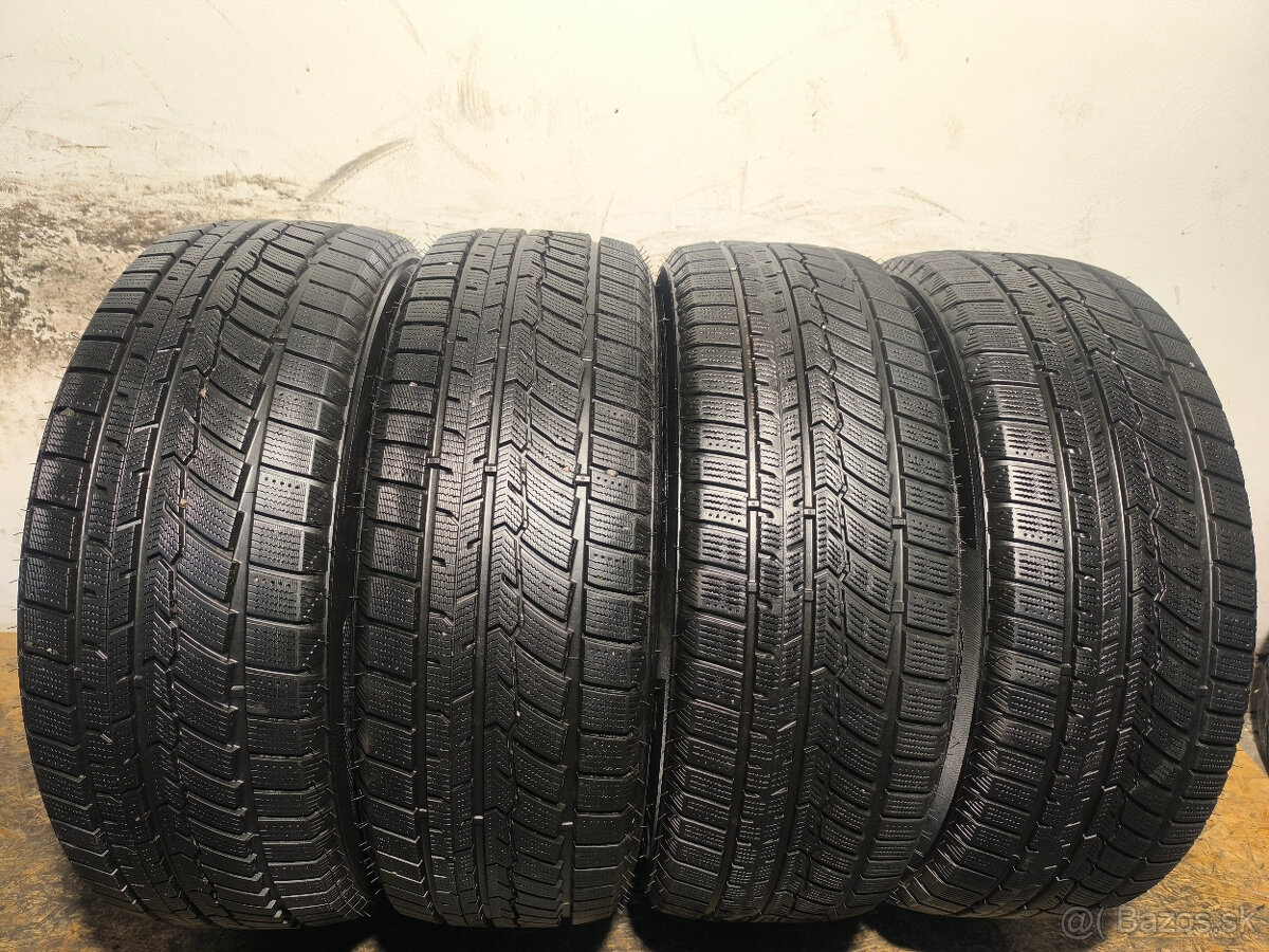 215/60 R17 Zimné pneumatiky Fortune SnowFun 4 kusy