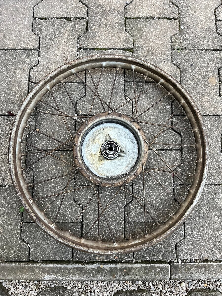Jawa 250/350 Pérák