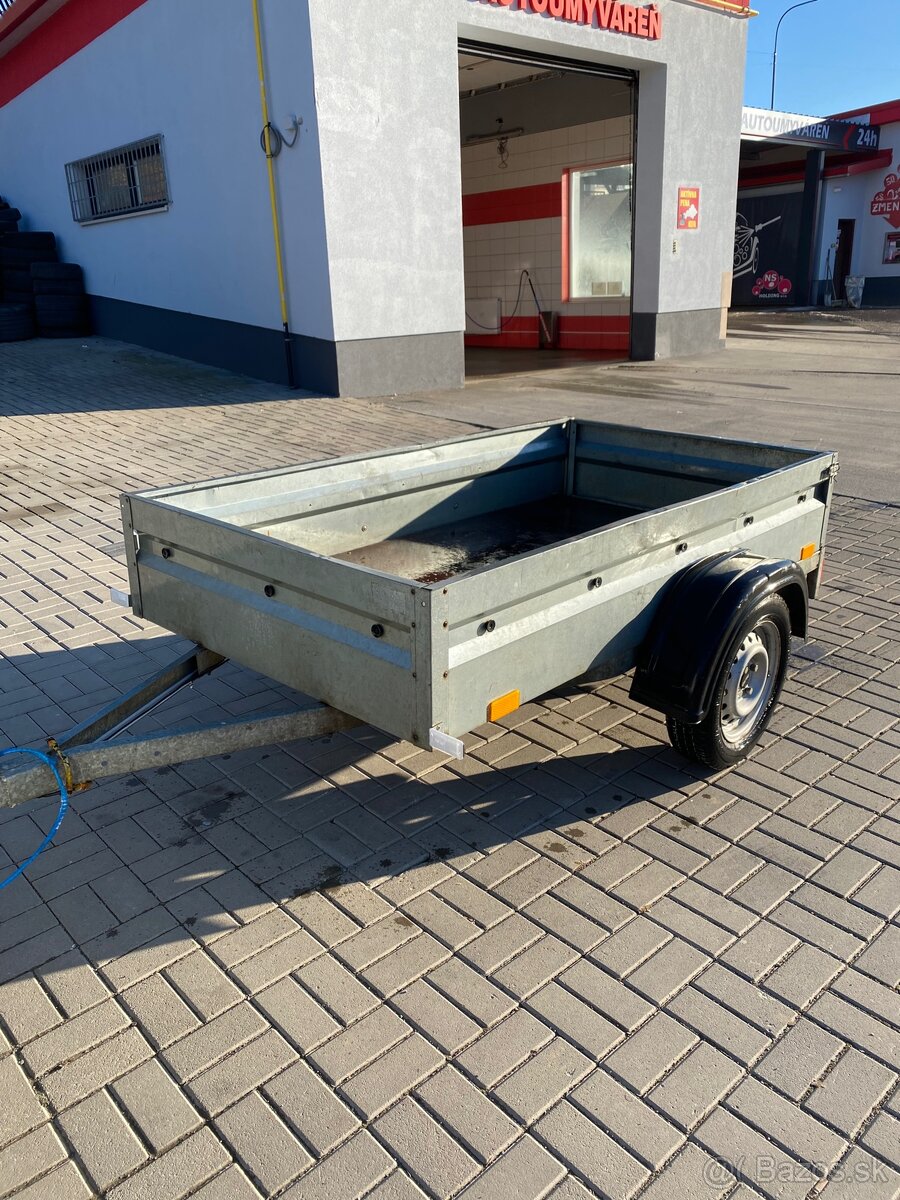 Prívesný vozík (do 750kg)