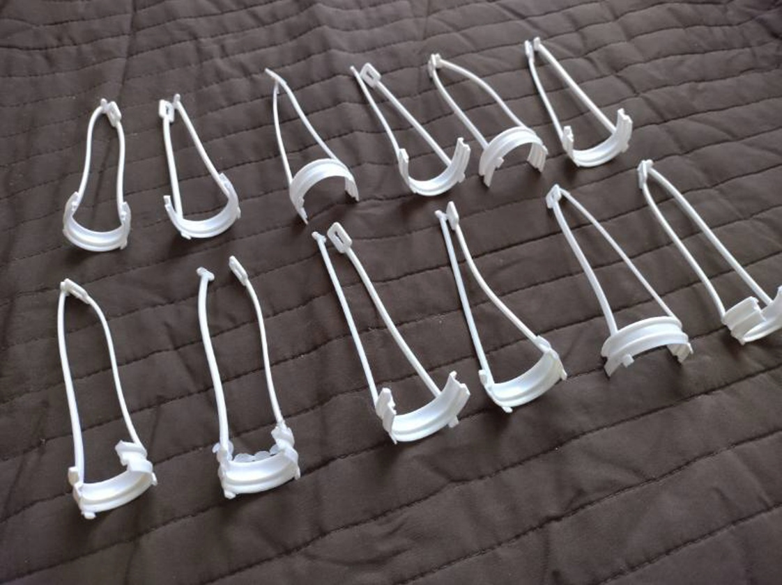 nahradne zavesy, uchyty na vianocne svetla Calla