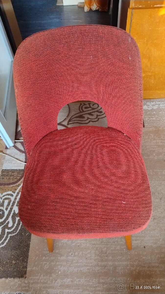 ZLAVA Starožitné drevené čalunené stoličky 1961