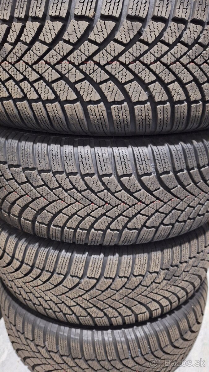 Zimne 215/60r16 Bridgestone+plechove disky