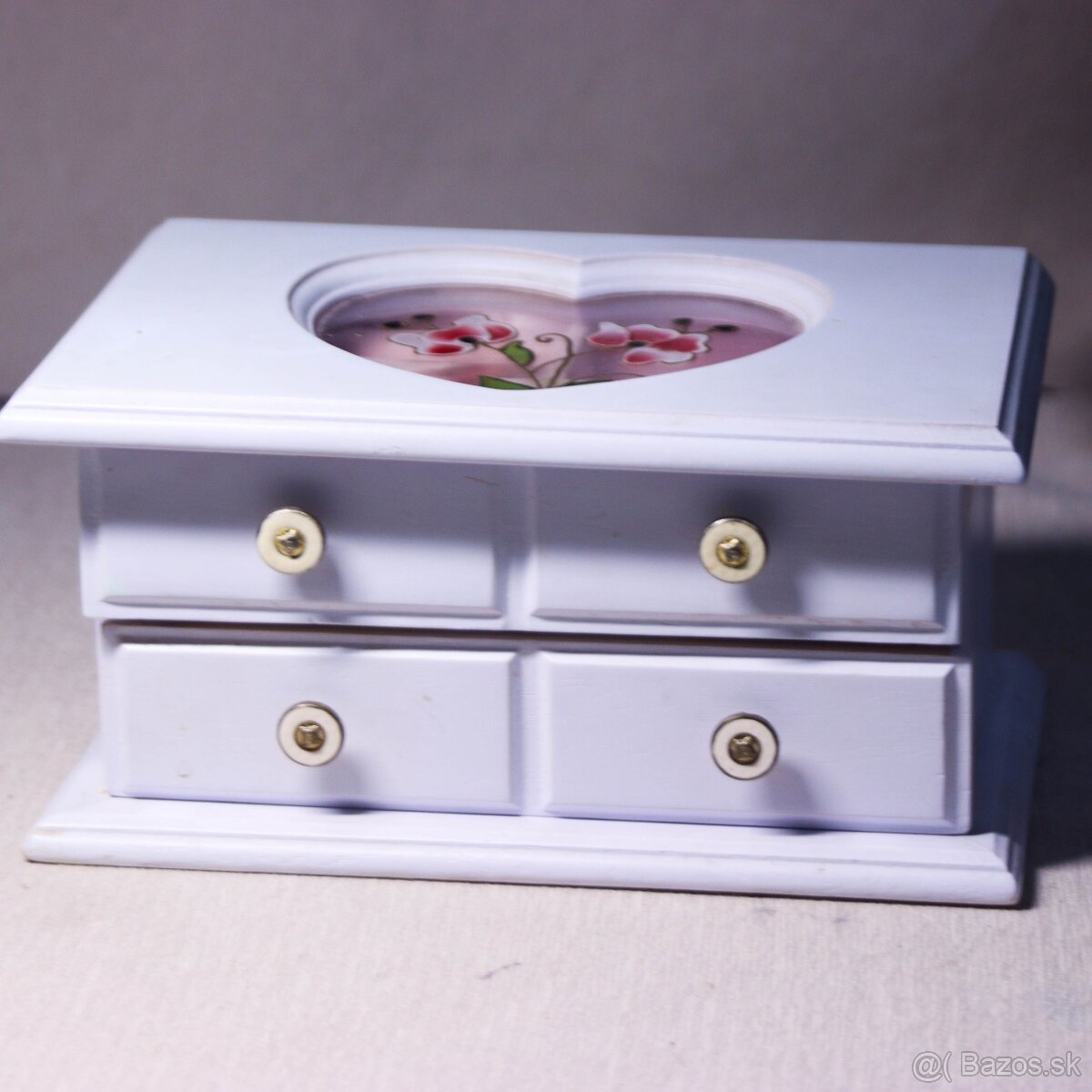 šperkovnica biela so sklomaľbou