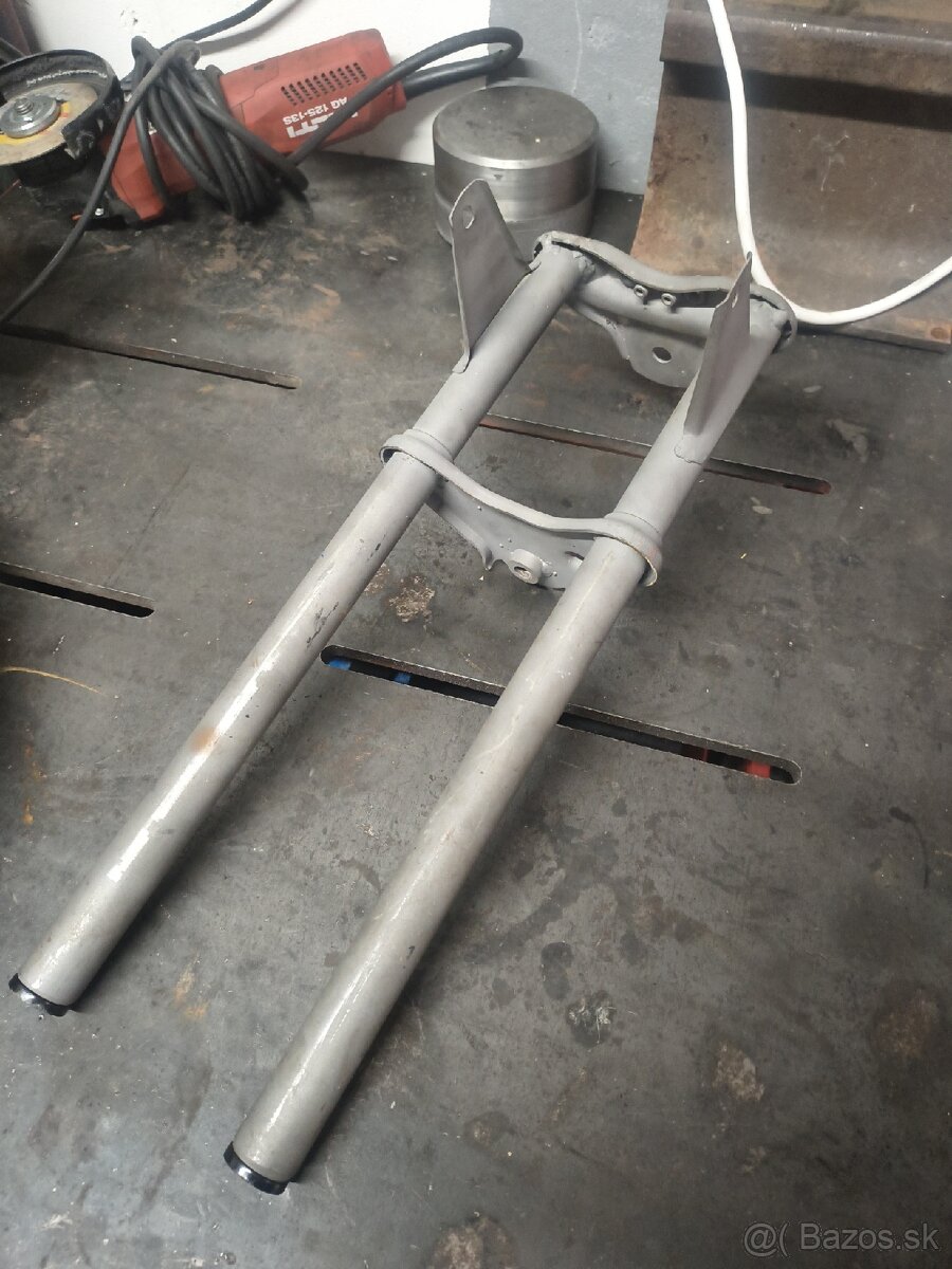 Predám prednú vidlicu na babeta 210