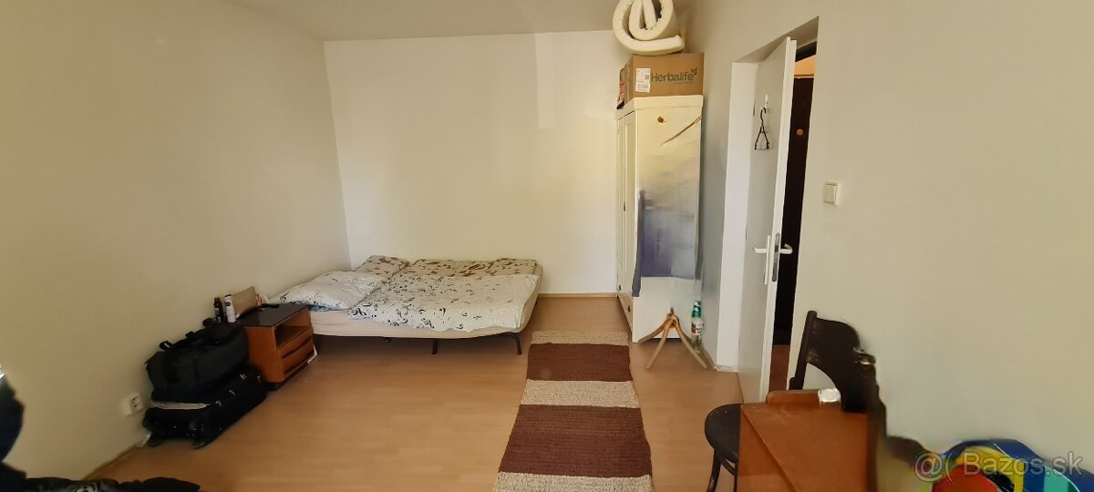 Predáme GARSÓNKU, ŽILINA - CENTRUM, 26M2, BALKÓN