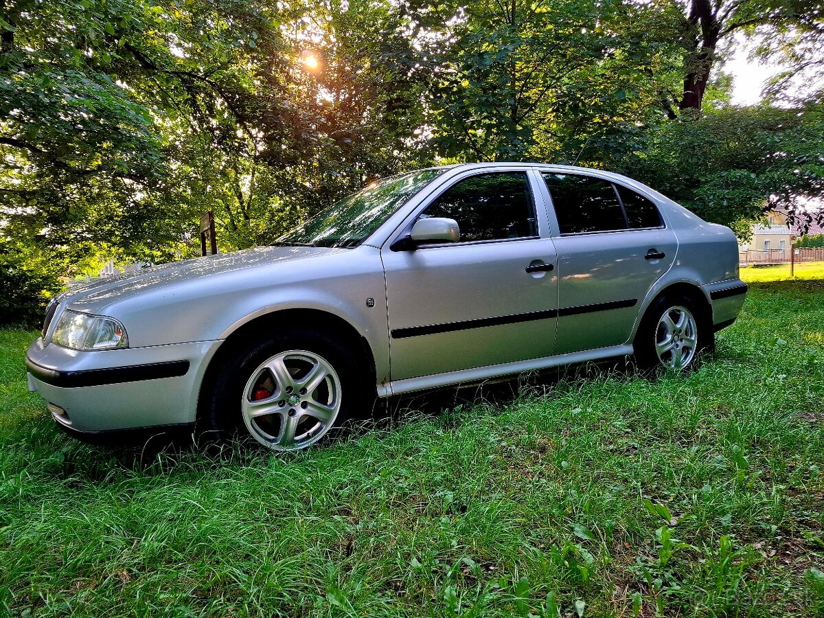 Škoda Octavia 1 1.6 74kW