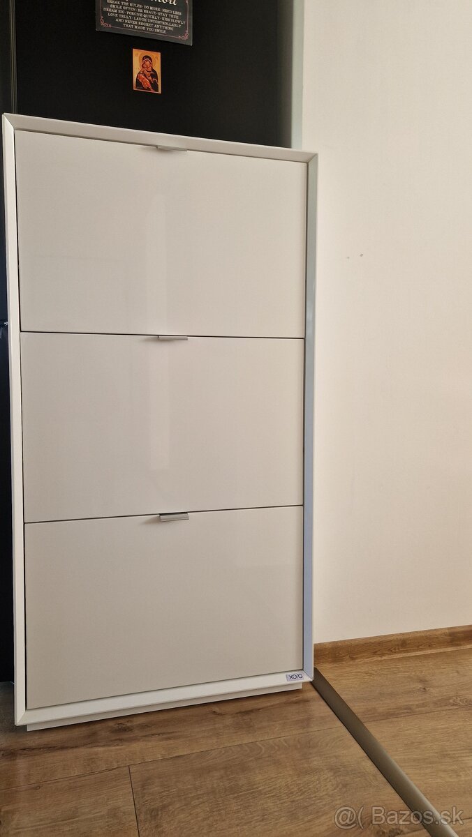 Novy vyklopny botnik XXXLutz