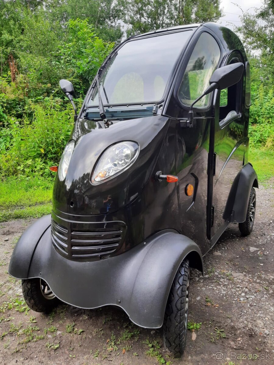 Kabinový elektrický skútr (do 25km) Predám / Vymením