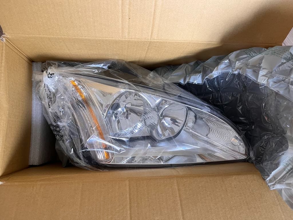 Na predaj predné svetlá Ford Focus II /Cmax