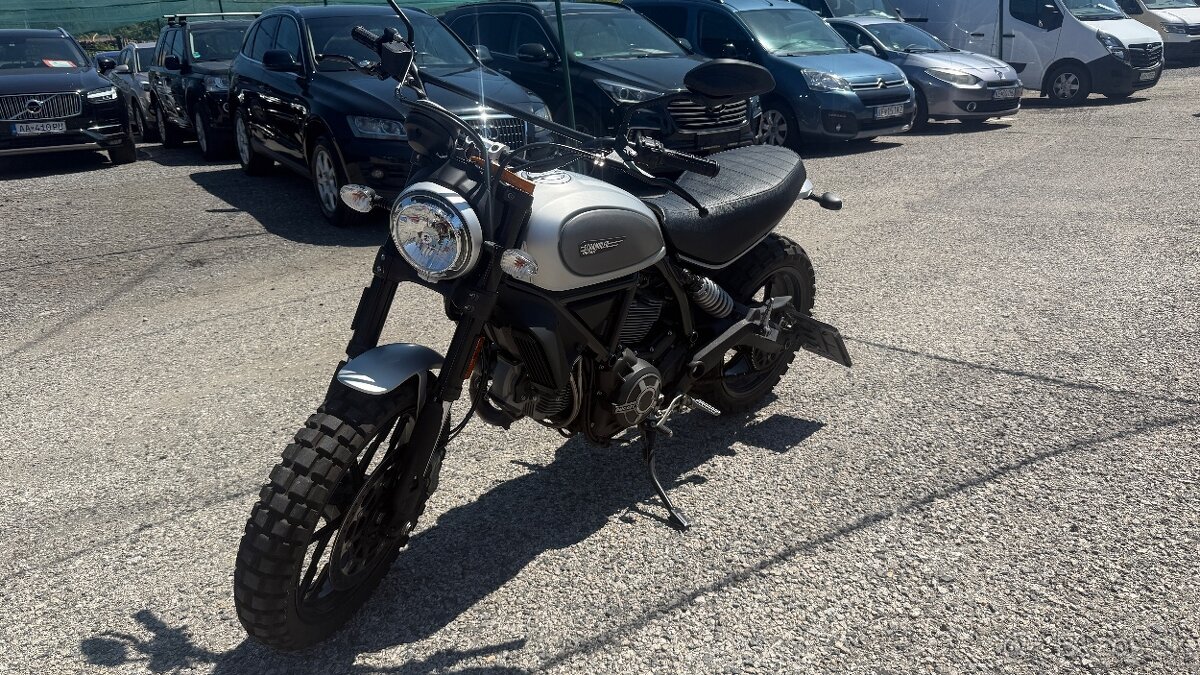 Ducati Scrambler 800 Icon