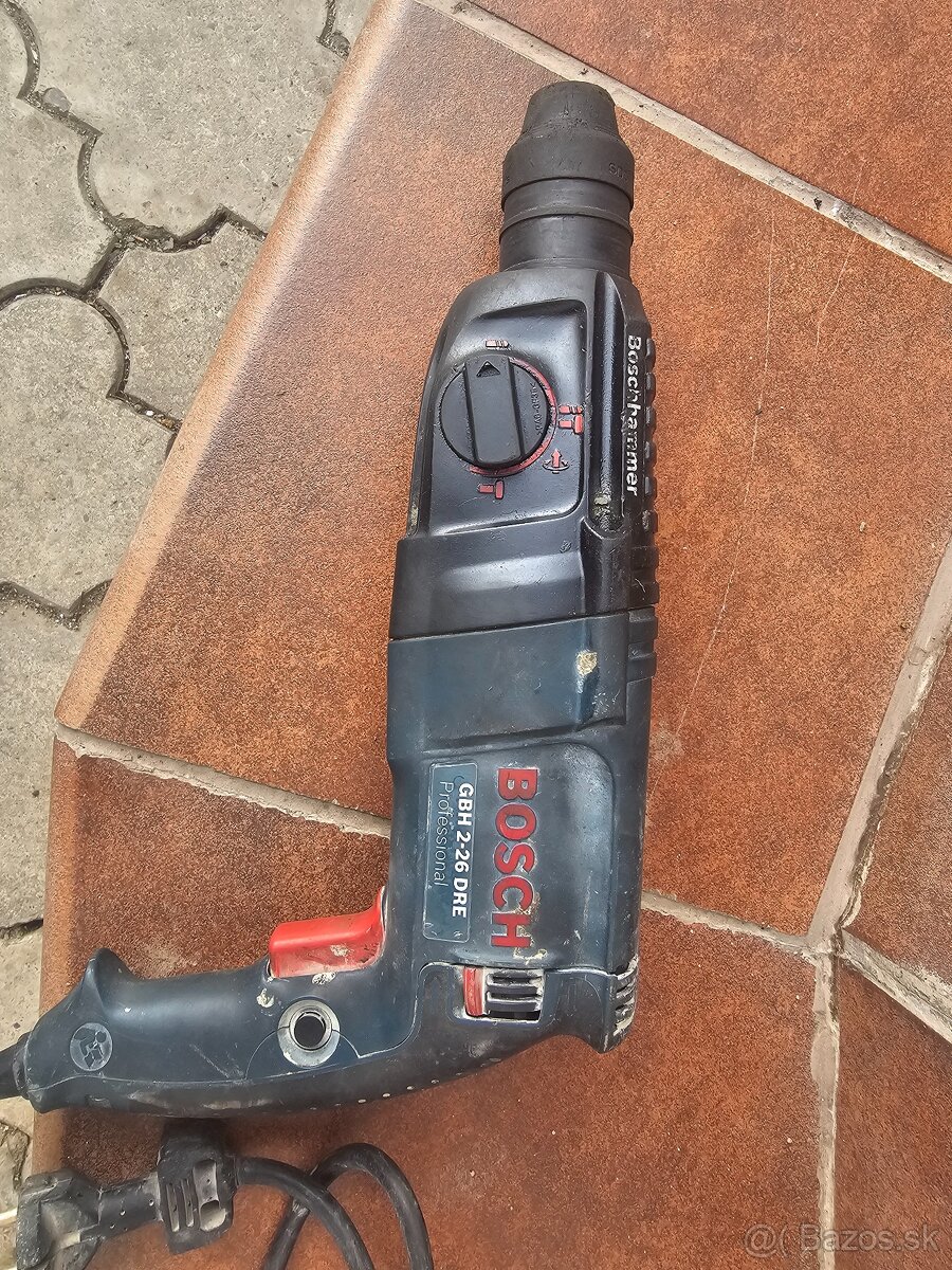 Predám  vŕtačku príklepová  bosch GBH2-26 DRE