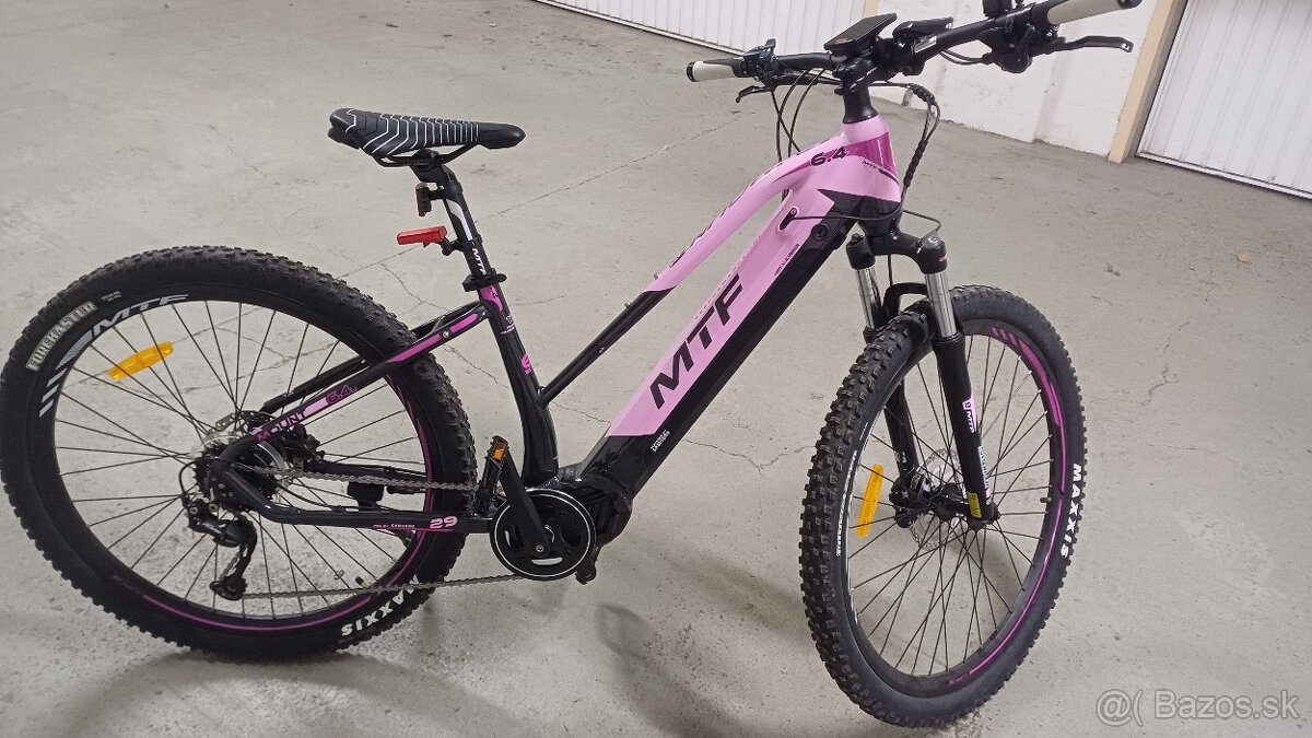 Dámsky horský elektrobicykel Mount 6.4 W (17)