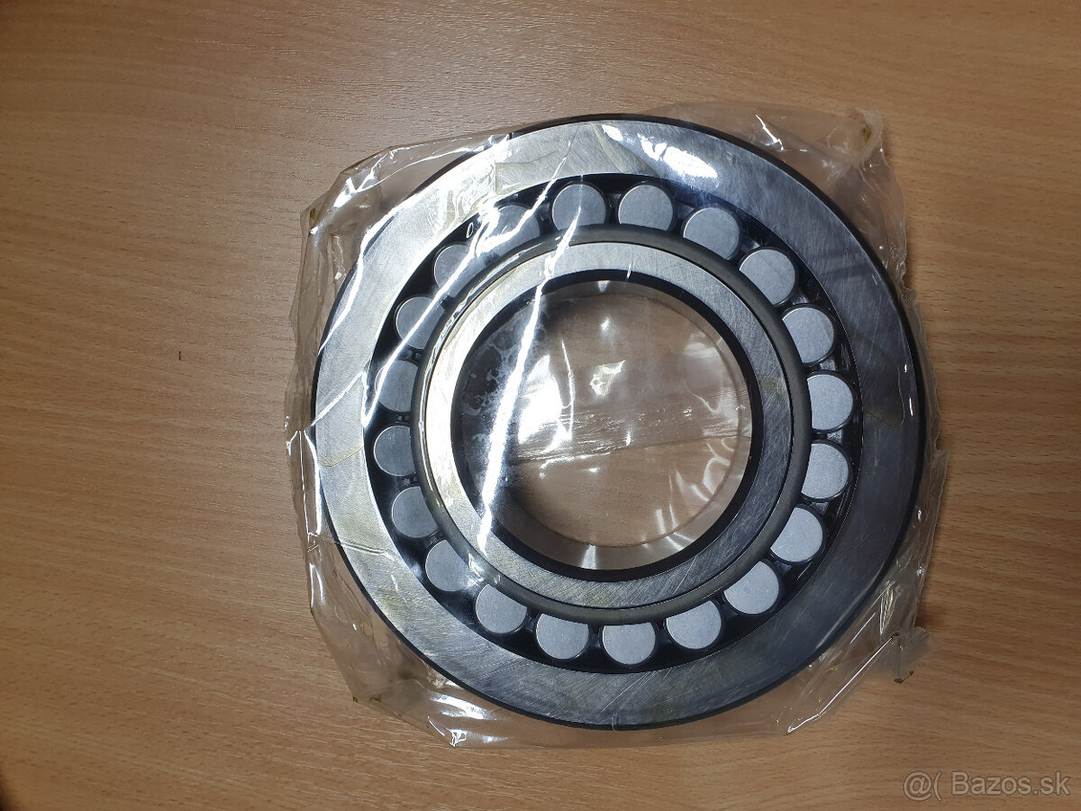 Súdkové ložisko SKF 21318 E