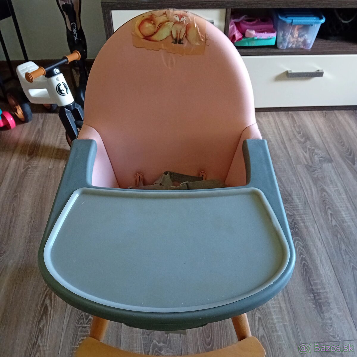 Detska stolička na jedenie