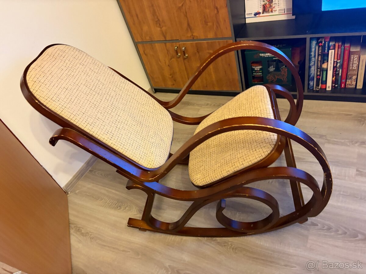 Predám hojdacie kreslo