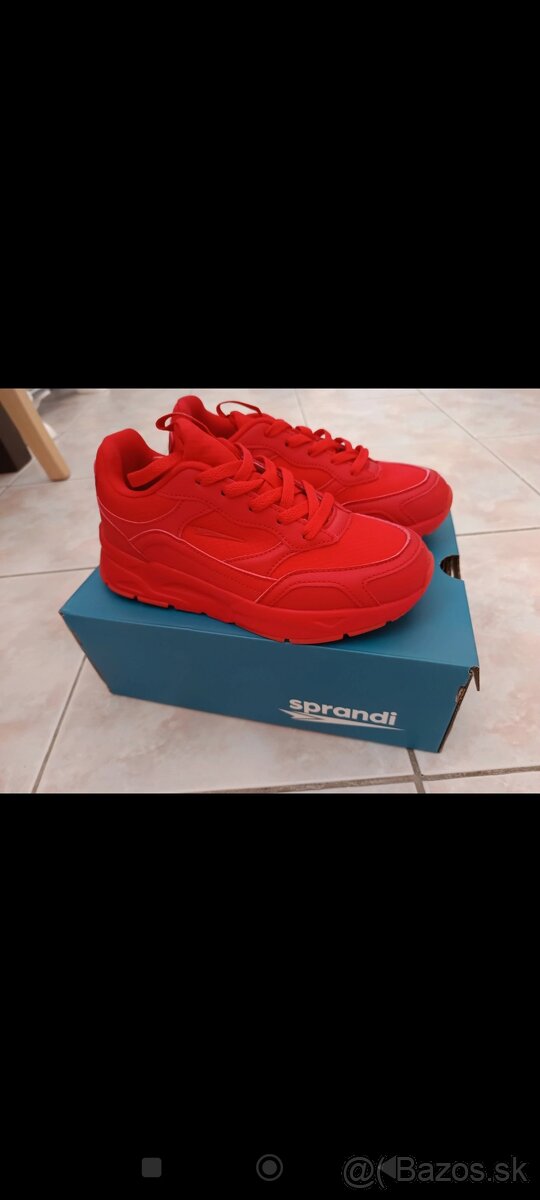 Červené tenisky Sprandi