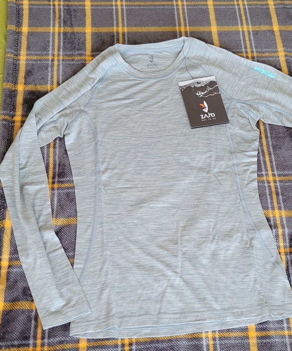 Dlhorukávové tričko z jemnej merino vlny Zajo