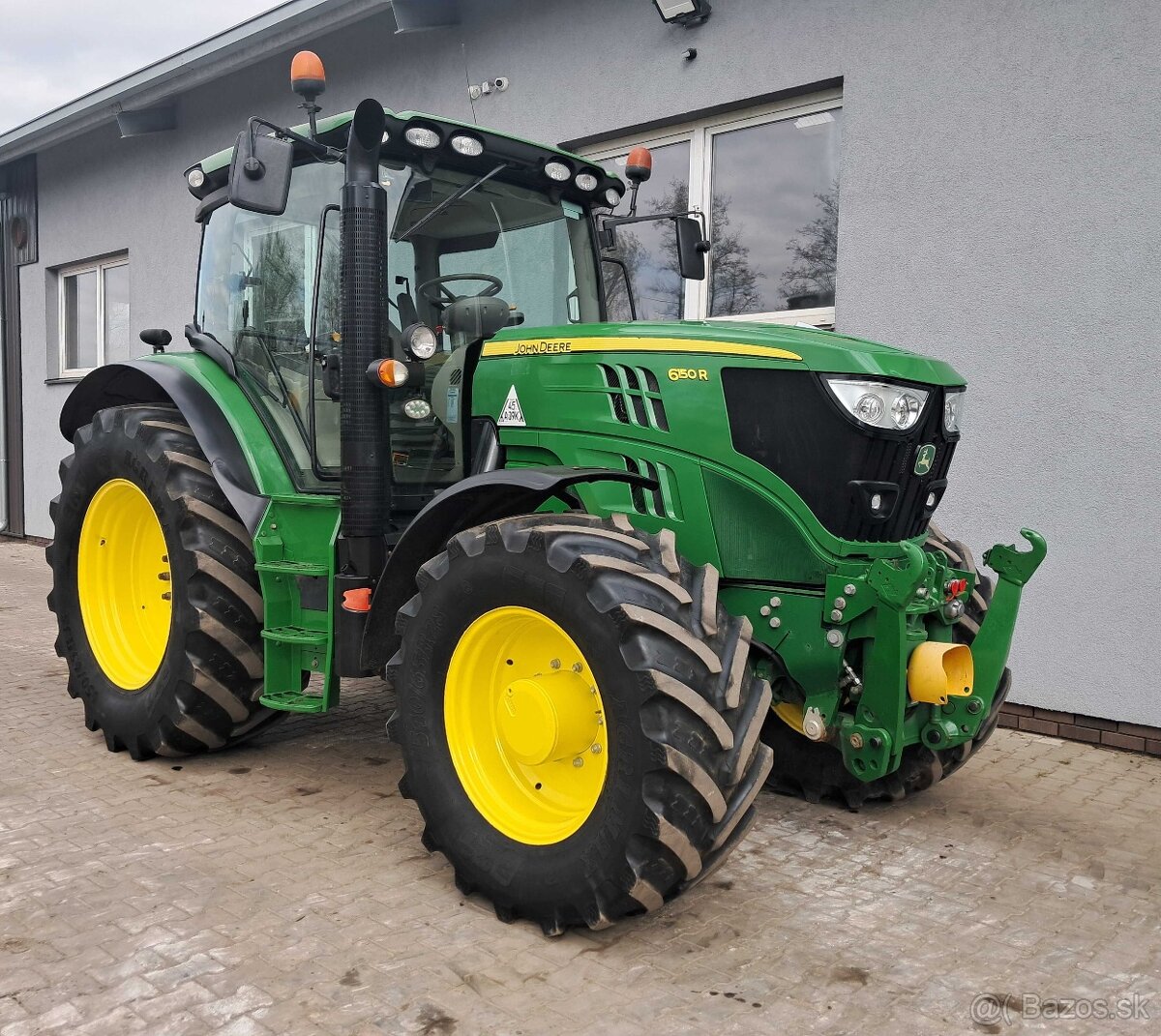 John Deere 6150R + PVH
