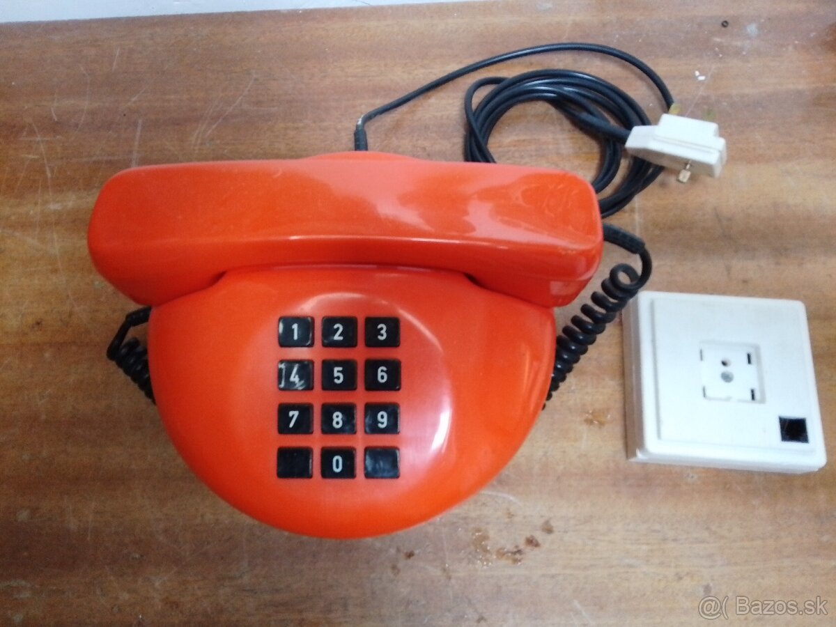 Retro telefón
