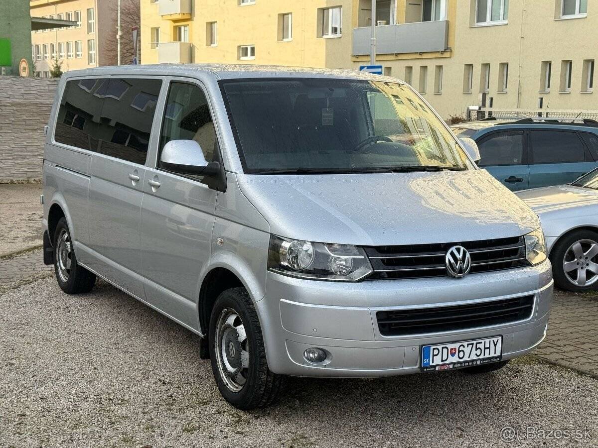 Volkswagen Caravelle 2.0 TDI - 4x4 - 8 miestny