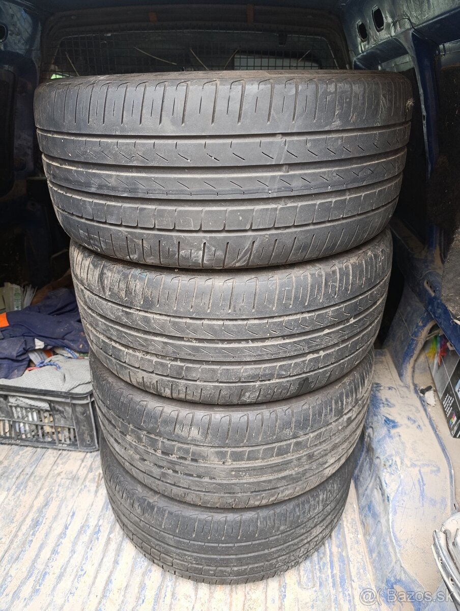 Pirelli Cinturato P7 245/40 R18