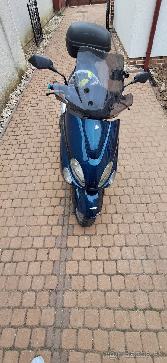 Yamaha Majesty