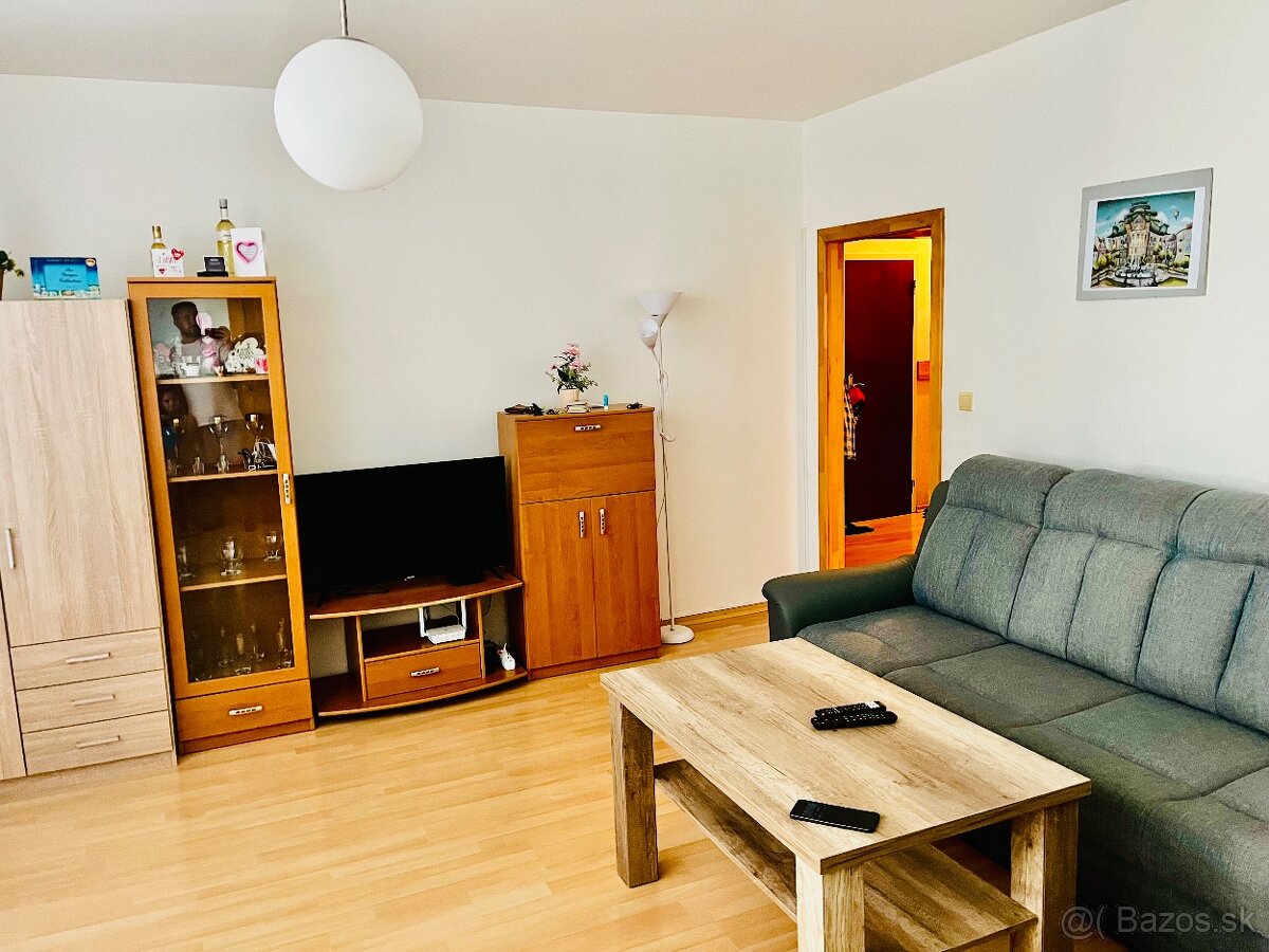 ÚTULNÝ 3. izbový byt, 70,54m2, VT