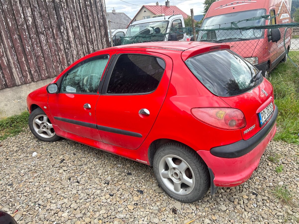 Peugeot 206 1.1 benzin na diely