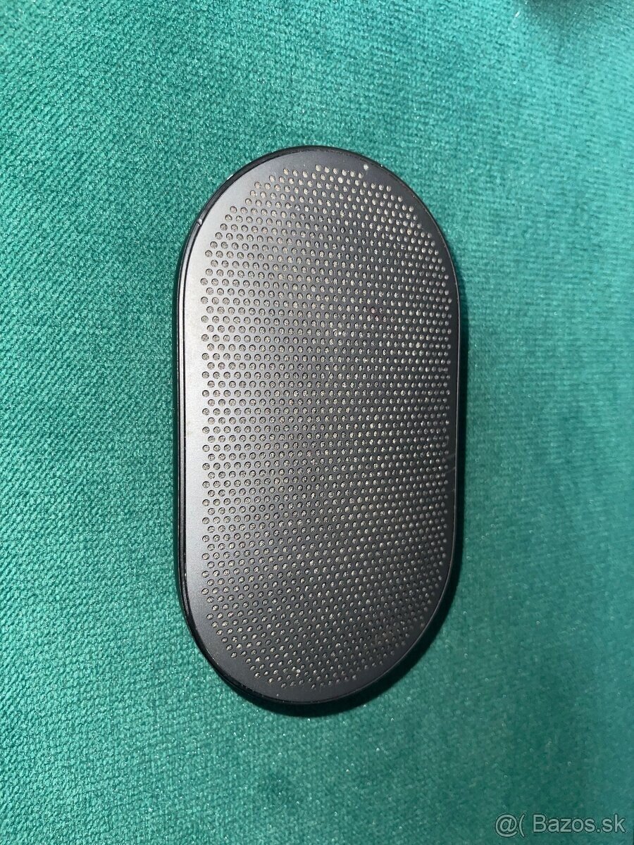 Predám BeoPlay P2 Black