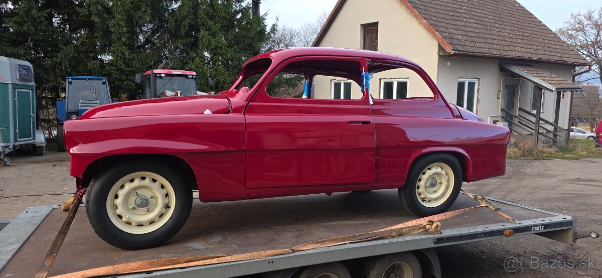 Skoda 440 spartak v renovaci